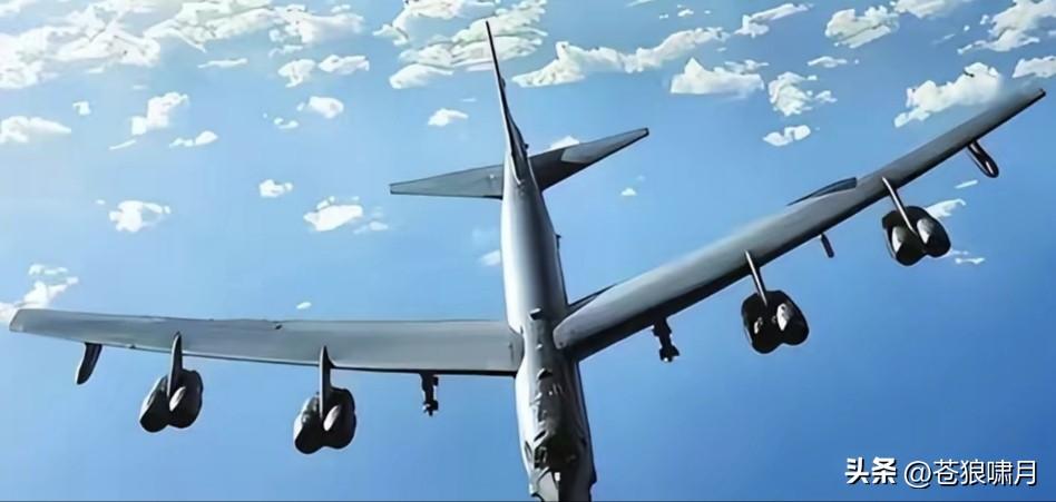 美国B-52轰炸机遇险，发出紧急情况信号！新华社如实报道，竟被网友读出另外的意思