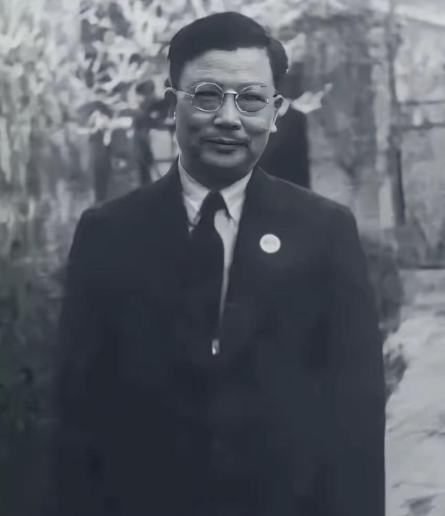 1943年，一个害死200多人的大叛徒，找李克农自首，李克农与他聊了3天，最终决