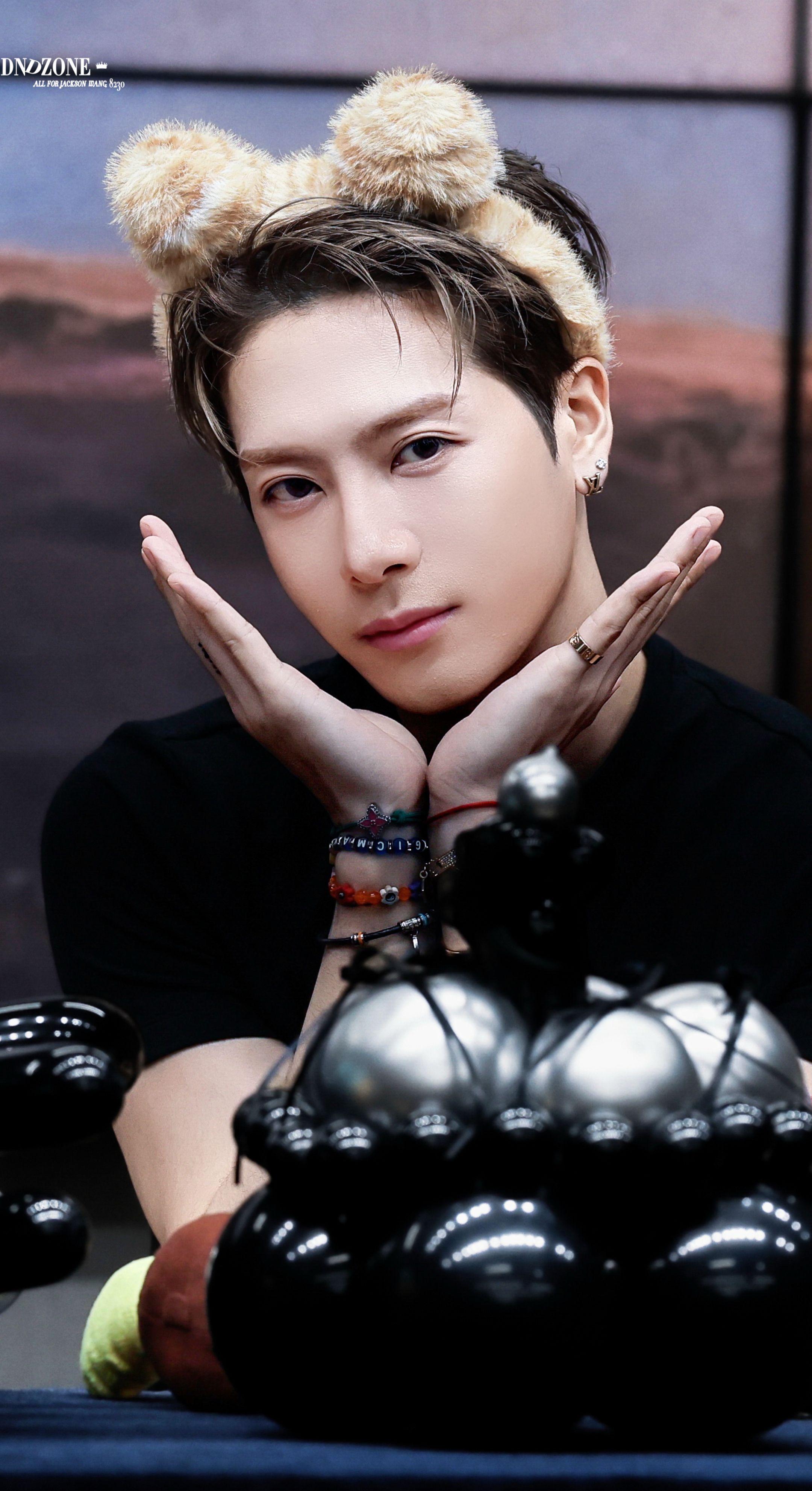 就萌成这样🥺。cr.DNDZONE-8230、Jackson_百度王嘉尔吧