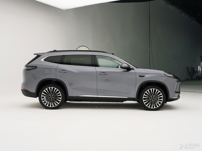 星途ET5开启预售 预售价15.99万起