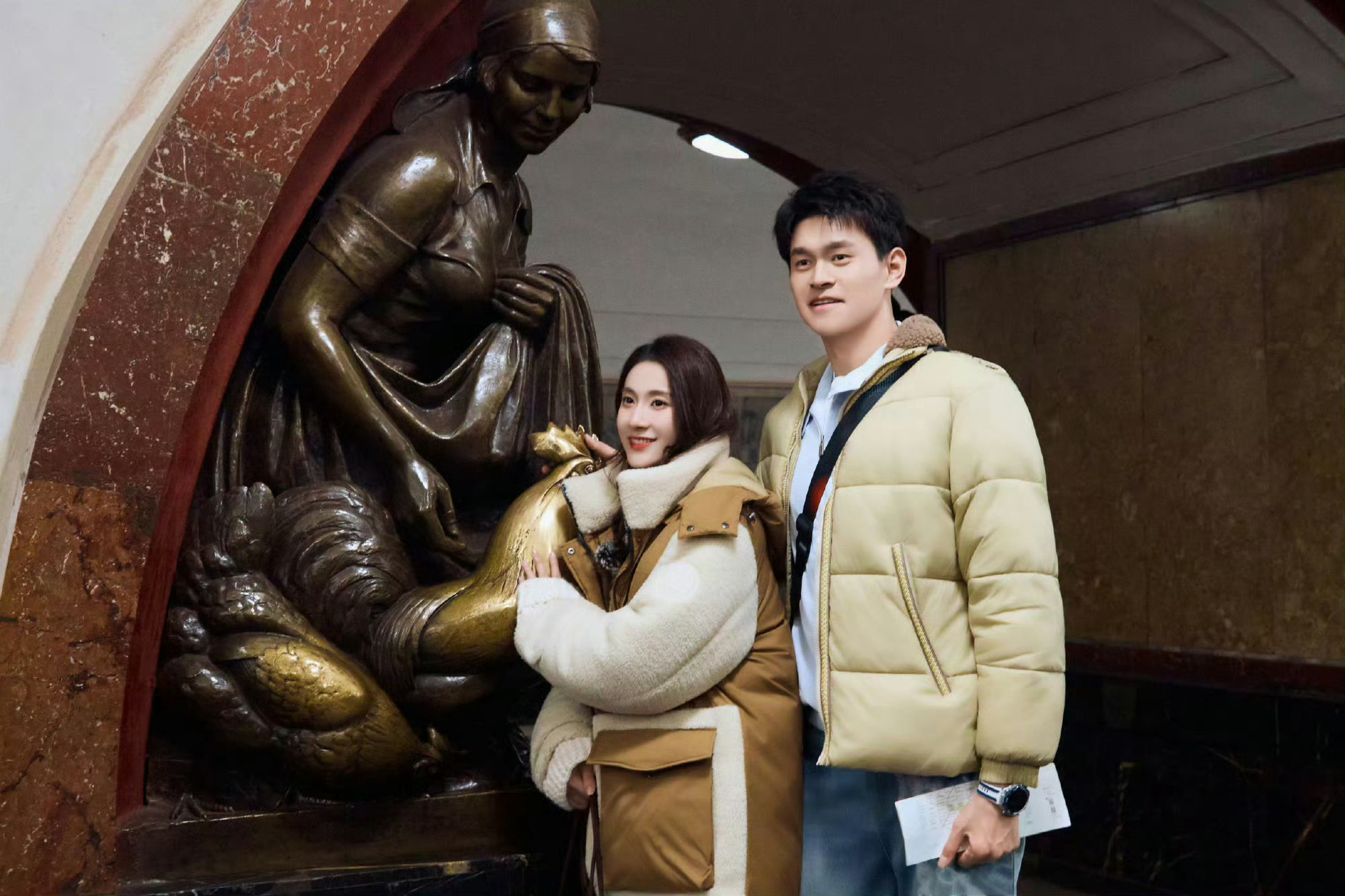 孙杨叮嘱张豆豆别太美妻子的浪漫旅行💌备战才艺的张豆豆反复打磨体操动作，浑身光彩