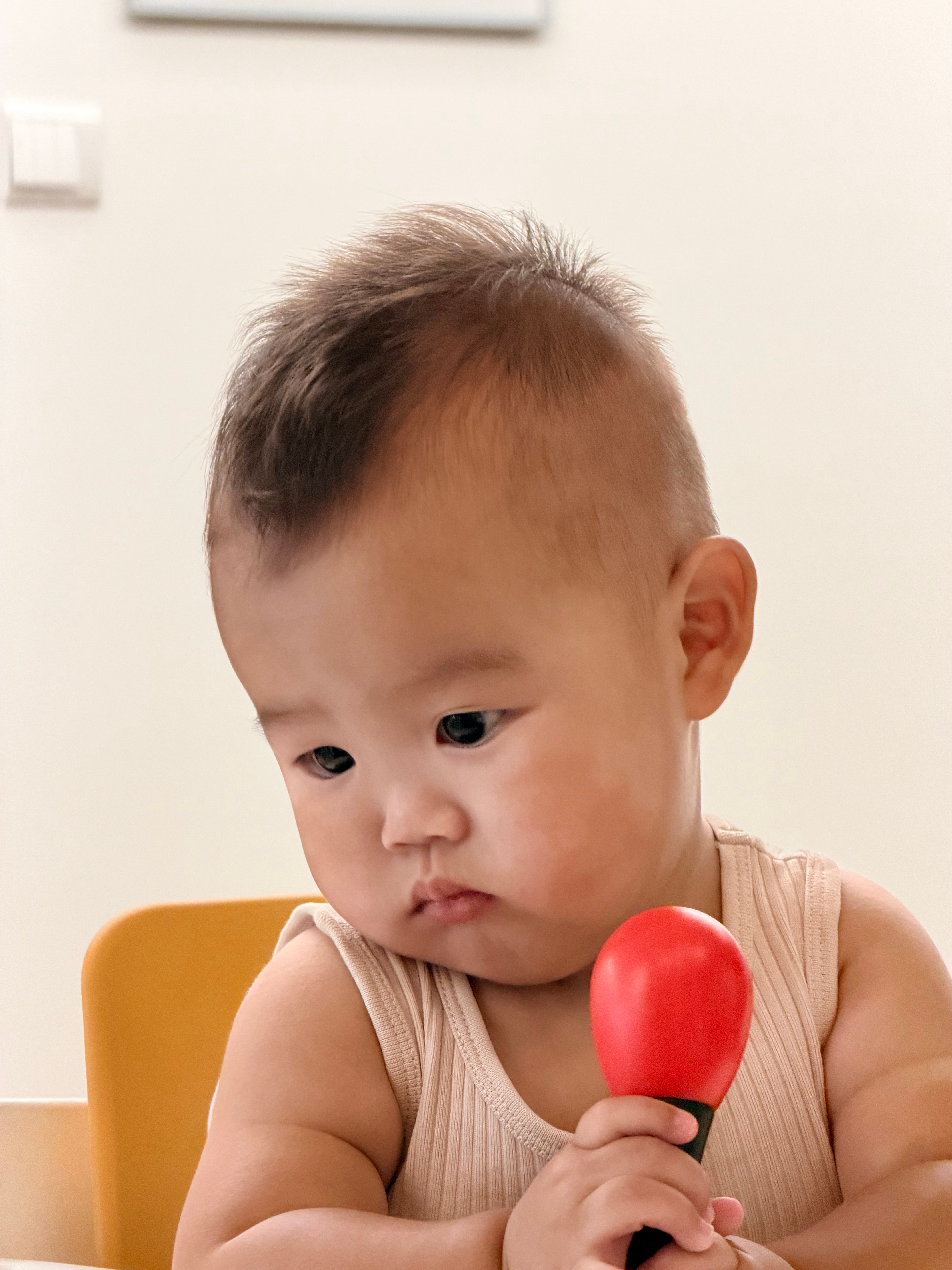 我真觉得我剪得很好看，是理发店的水平 然后小陈一句话给我点醒：你觉得可爱是因为你
