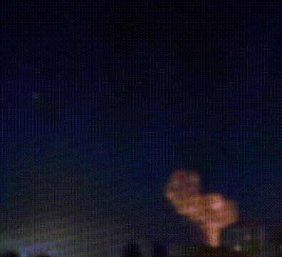 “炸！炸！炸！俄罗斯总统普京在访华前，对乌克兰全境大轰炸”！当地时间2025年8