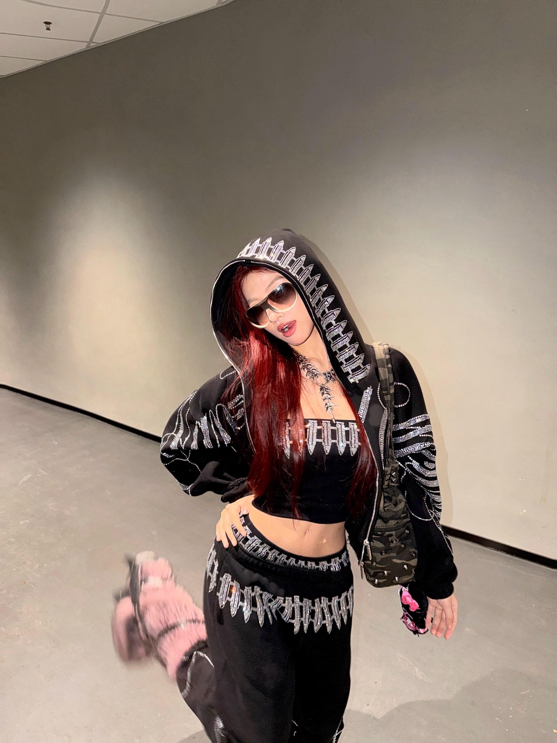 和男友约会vs和闺蜜约会。