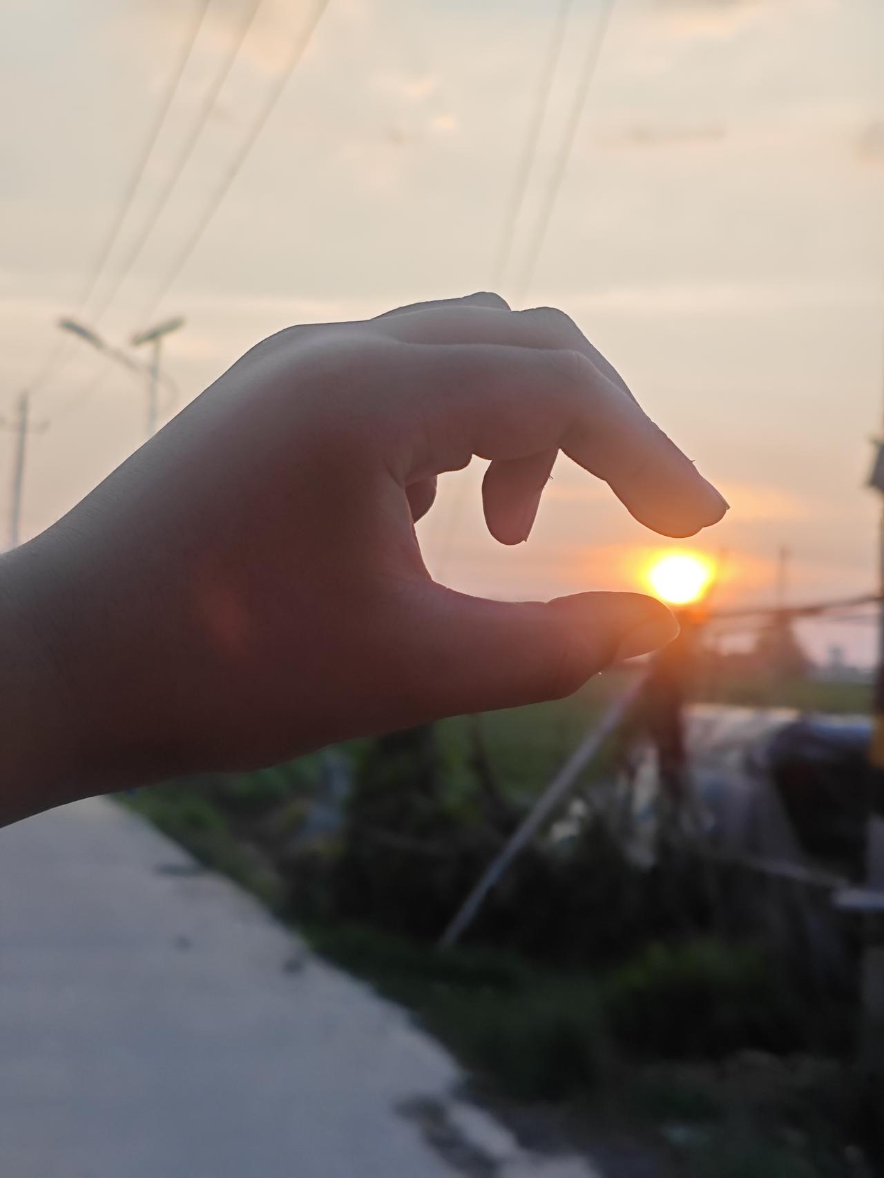 未经他人苦，莫劝他人善。你支持吗你永远都不会知道别人真正经历了什么，所以未知全貌