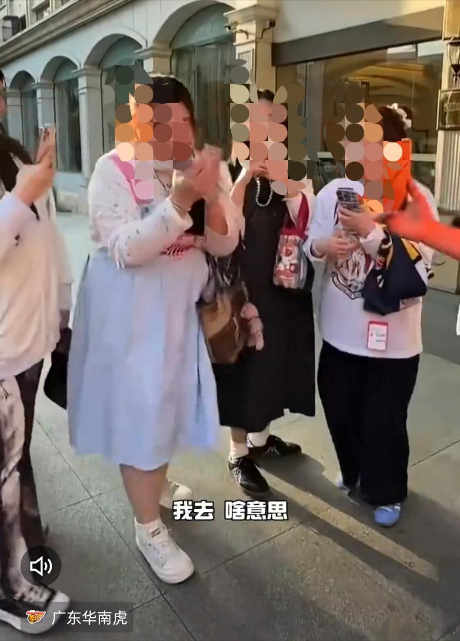 杜导又给真爱粉送门票了广东男篮cba