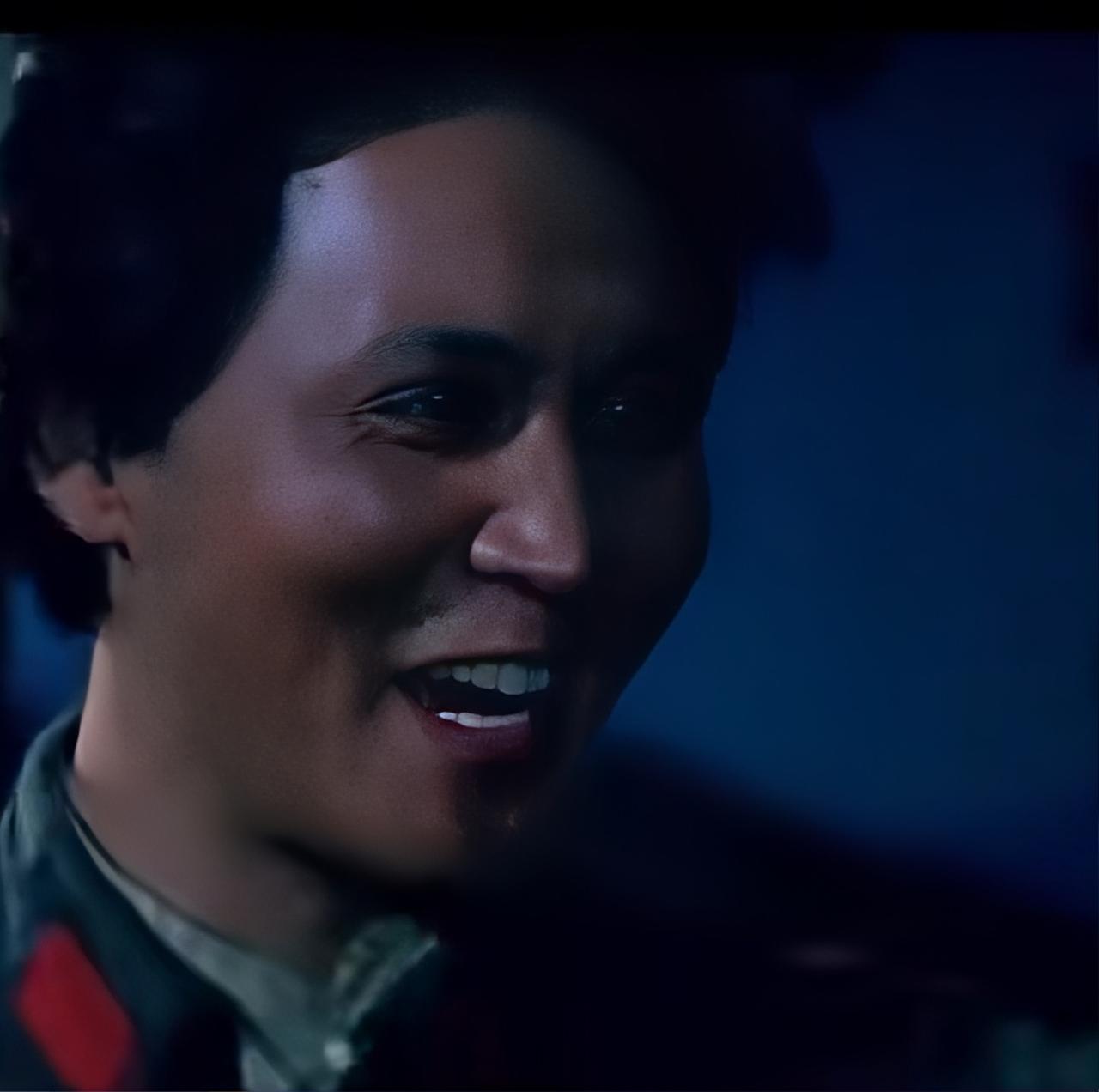 特型演员古月：气韵天成演伟人 荧幕经典永流传
 
特型演员古月，是荧幕上毛主席形
