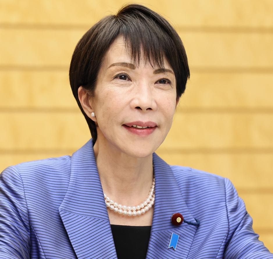 我敢断言：高市早苗绝对也会是一个“流水首相”，最多再过一年，她就会被迫下台。
