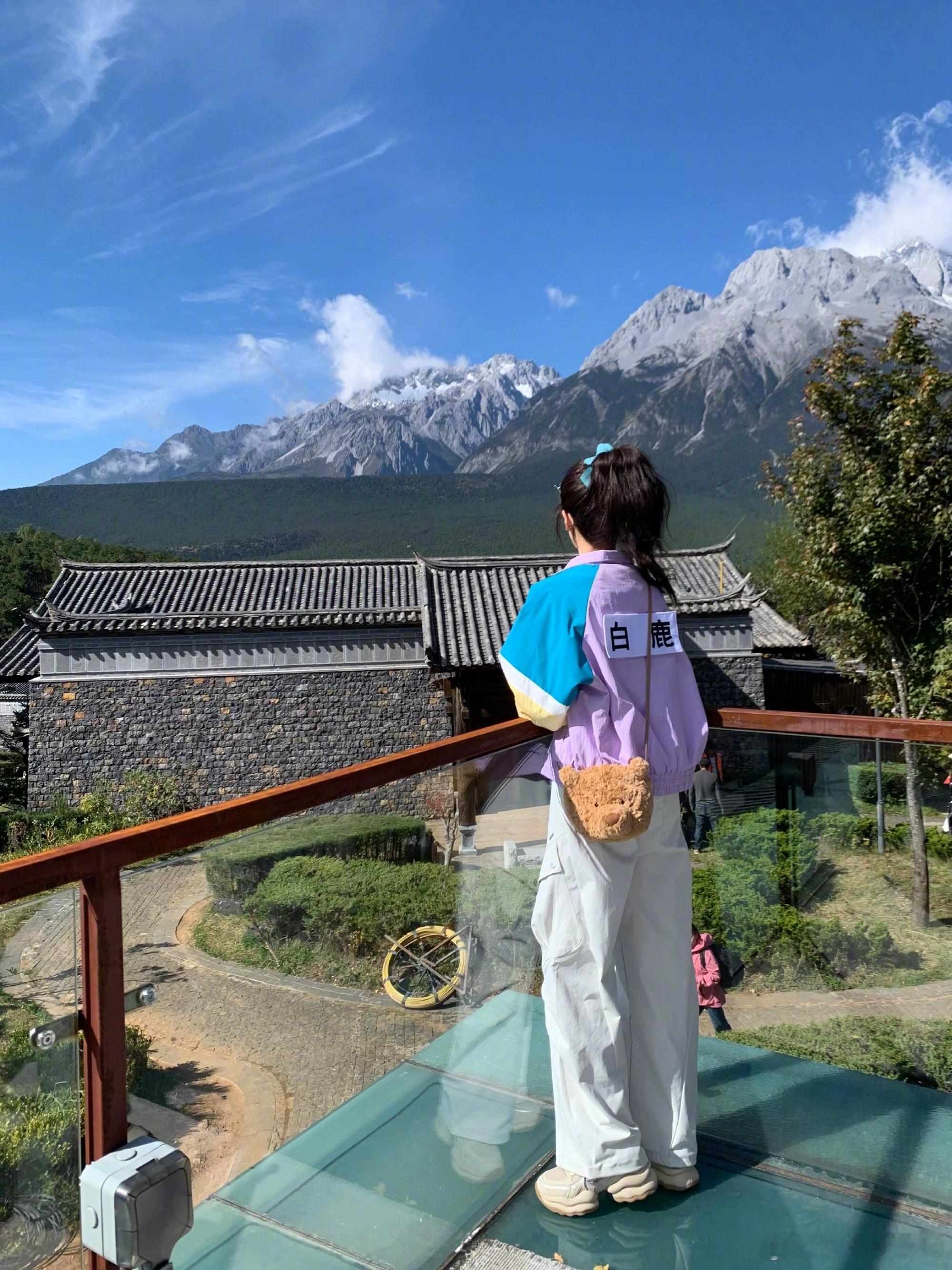 #白鹿蝴蝶结侧扎马尾##白鹿马卡龙外套# 白鹿云南look！蝴蝶结侧扎高马尾 太