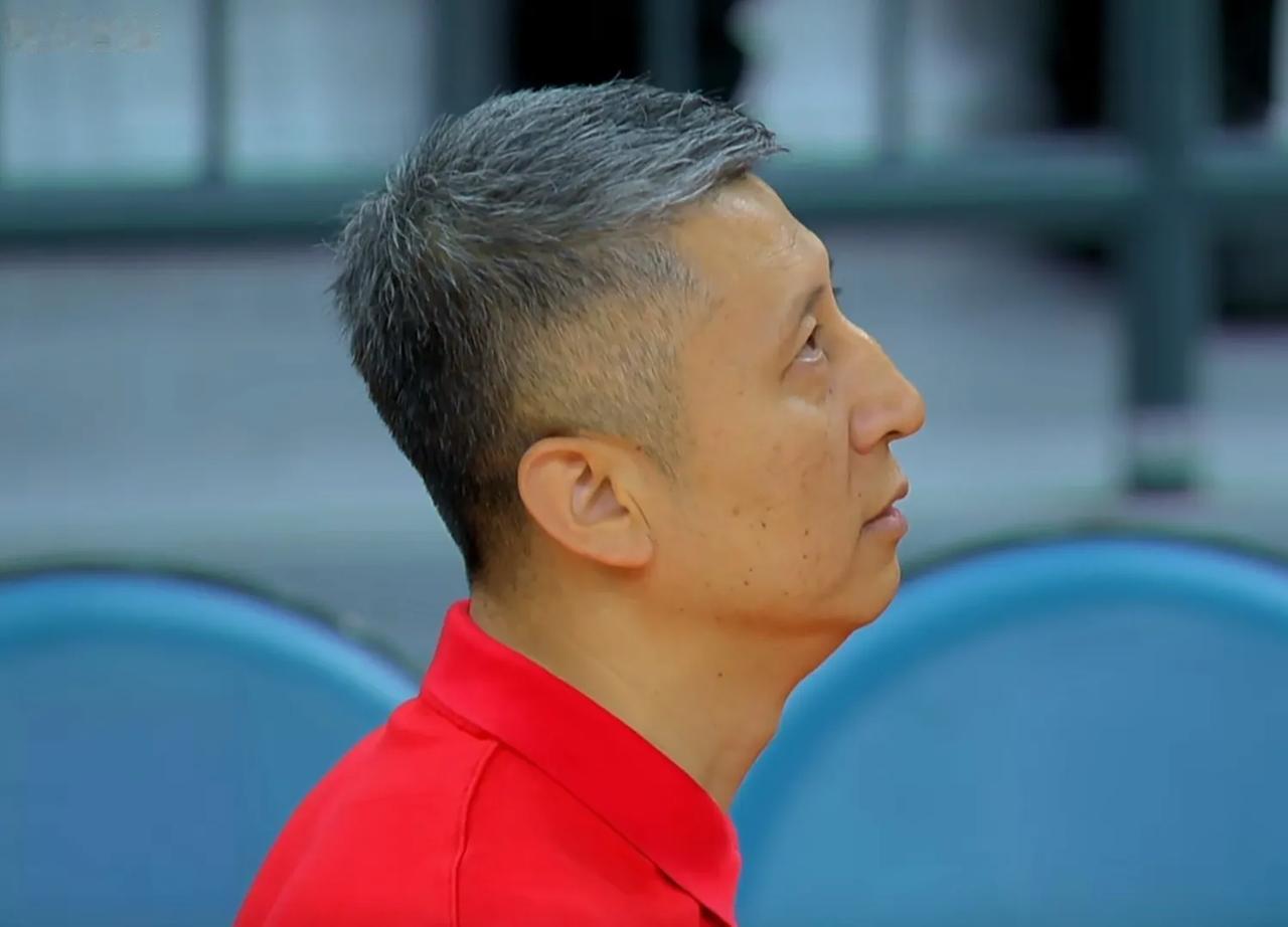 来自网络的消息，
中国男篮集训队的徐昕离队，
这是周琦近期要回归球队的信号，
总