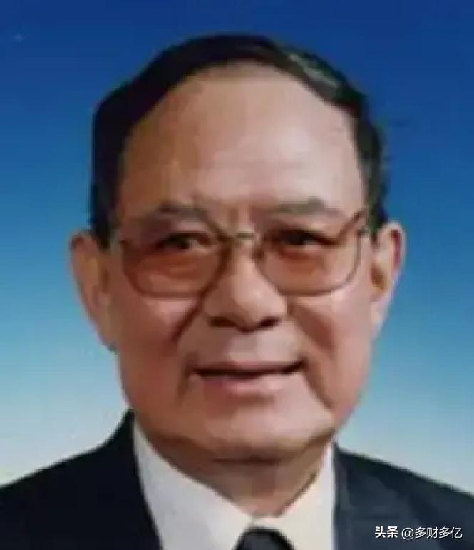 低调到被人遗忘的两院泰斗！一生深耕报国，撑起中国多项核心事业
 
宋健，1931