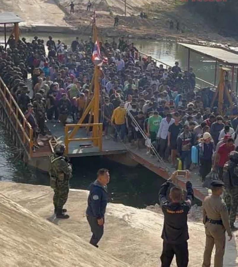 “免费”泰国游？4人被熟人卖进园区
家人们，又是一个让人冷汗直流的真实故事。
4