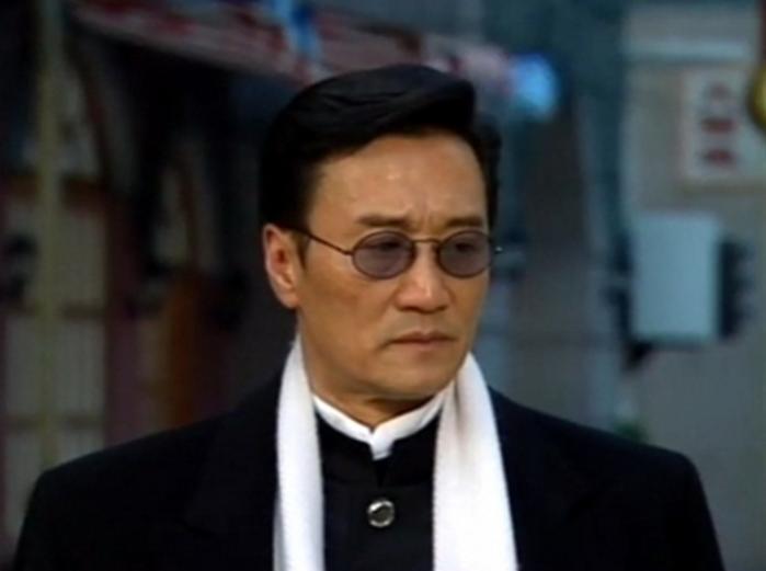 当年追《千王之王》，谁没为谢贤的罗四海疯狂过？
谢贤走了，属于四哥的记忆永远留在