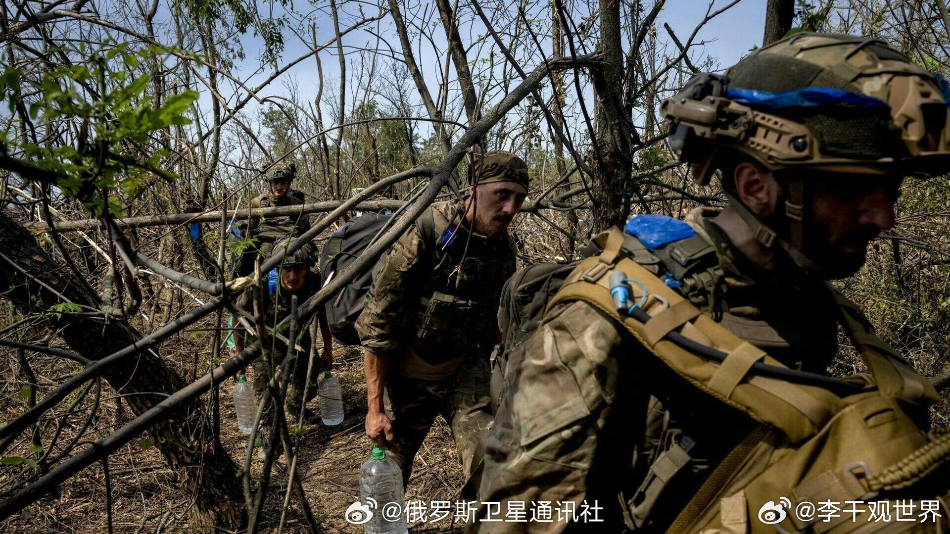 【俄侦委主席：乌军曾虐待俄战俘并纵犬咬人】俄罗斯联邦侦查委员会主席巴斯特雷金在接