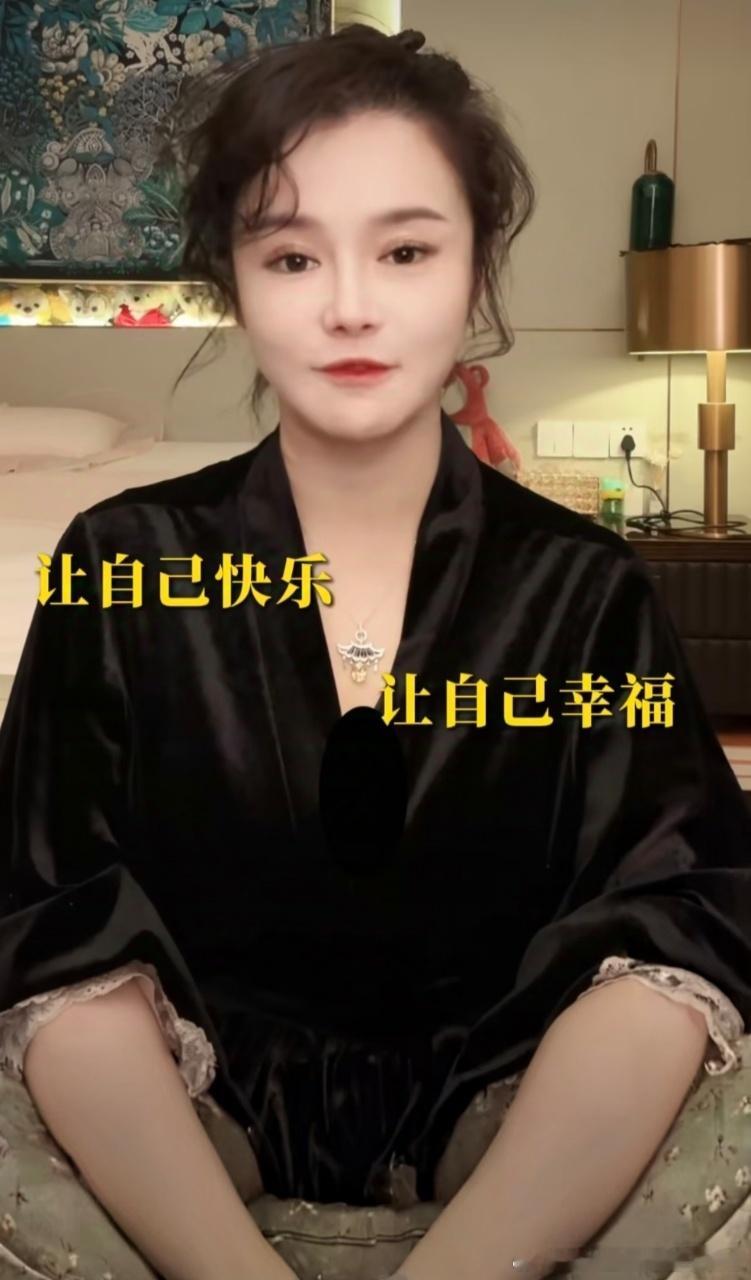 网友都在鼓励邹市明网友也在操邹市明冉莹颖的心姐姐当家邹市明说冉莹颖既要又要还要大