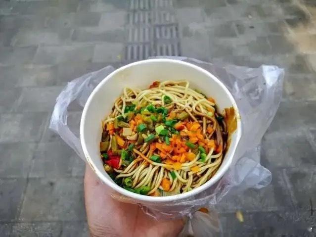 武汉三镇提前保级成功武汉三镇这么厉害啊，在中超2025年赛季中提前保级成功祝贺祝