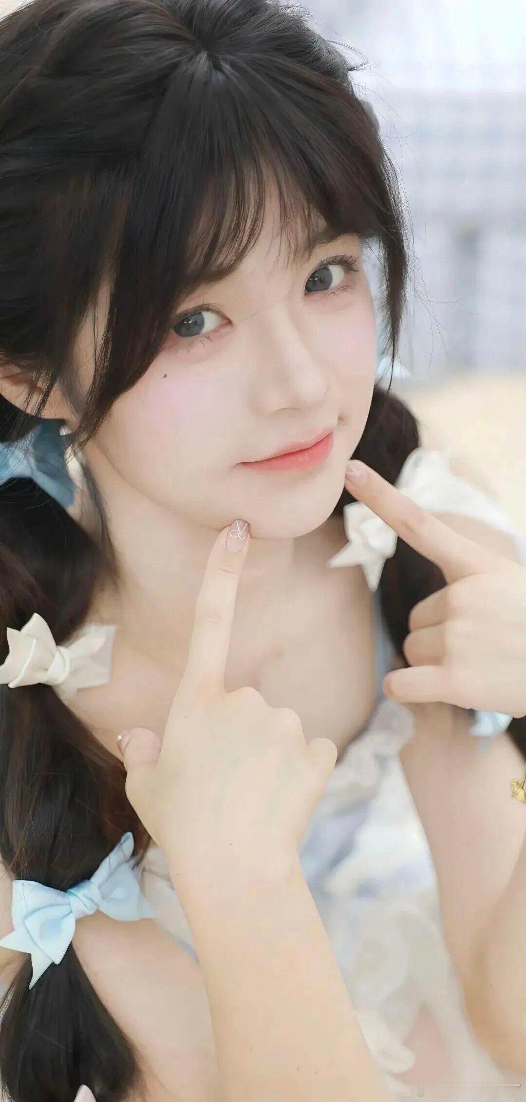 3795早安宝子们打个早卡我要你们睡前最后一个是看我的帖子早上起来第一个看的还是