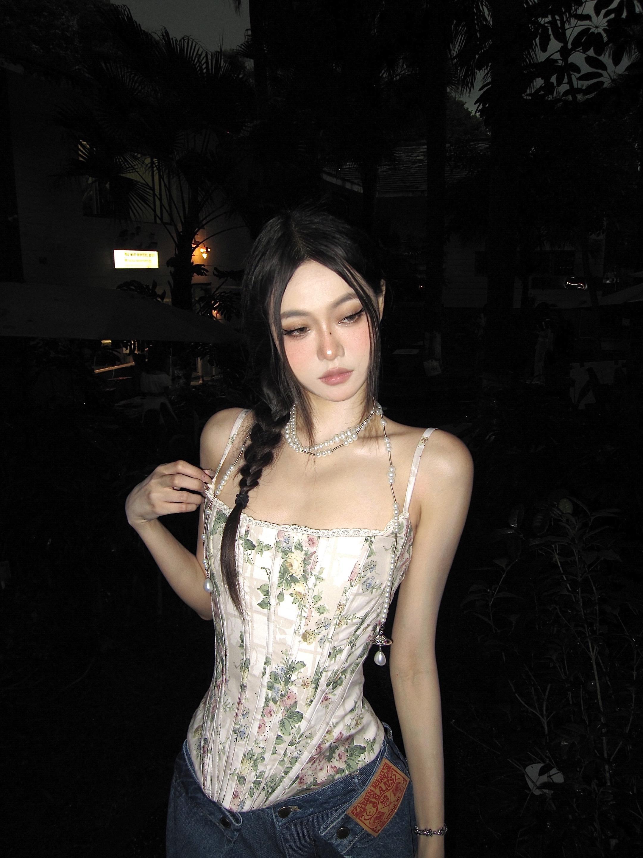 雨中。