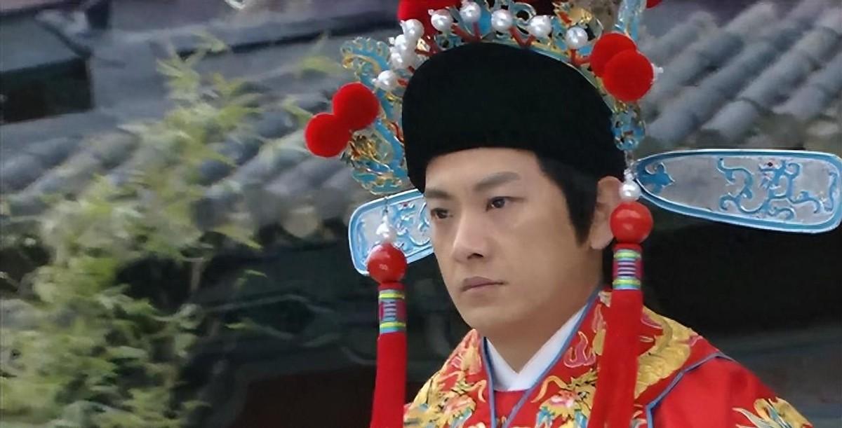 朱元璋曾到寡妇家中躲避追捕，担心对方怀孕，在分别时他的举动值得我们敬佩！
至正十