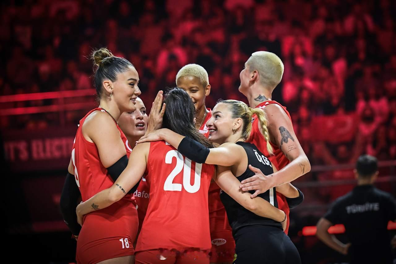 【女排世锦赛土耳其3-0西班牙】2025年女排世锦赛 8月23日泰国呵叻，E组土