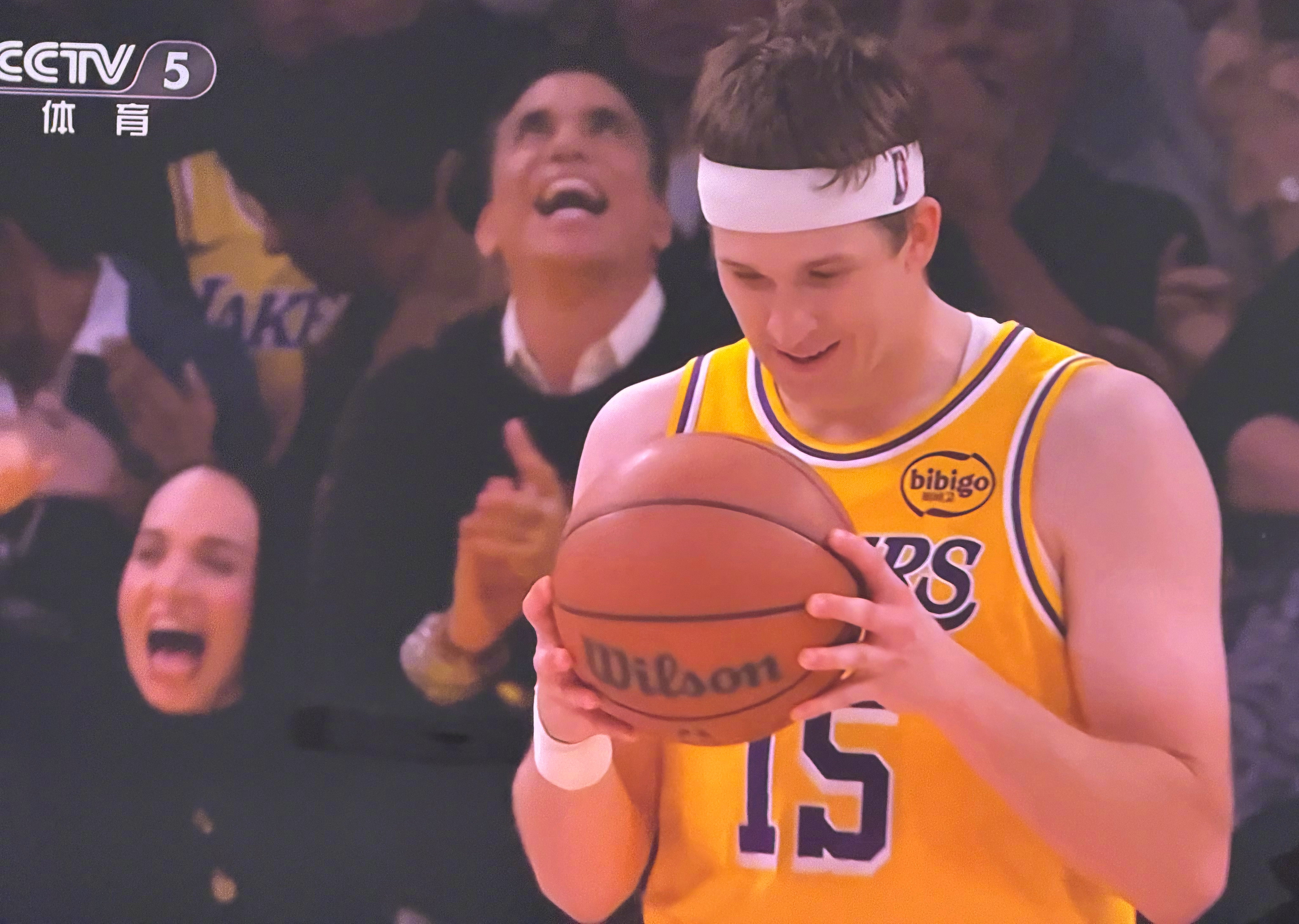 nba热点解读 湖人（主）VS掘金。湖人常规时间一个罚球抢篮板战术打成1+2，生