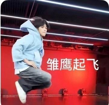 你们做的表情包何意味，我真的笑晕过去了。 