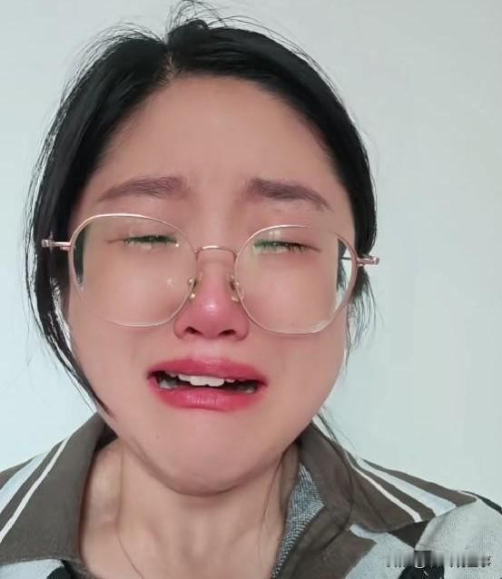 90万出资换一晚新房，家庭边界到底咋把握？

郑女士火了，一条崩溃视频让无数人站
