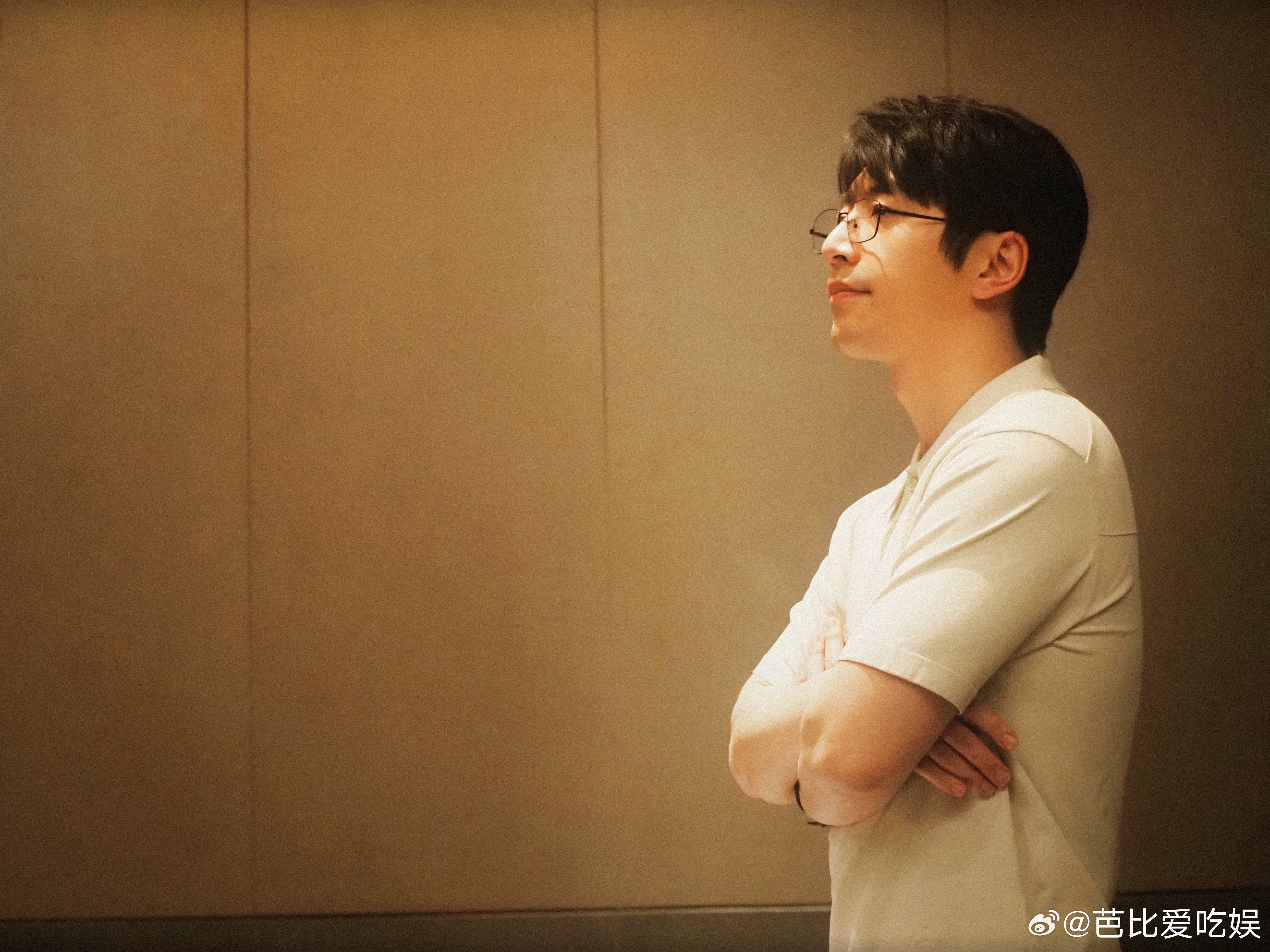 白客每个角色都在交五险一金 白客的演技太接地气了！他演出了普通人在面对生活一地鸡