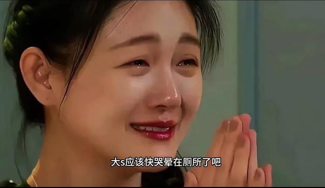 随着时间的流逝，事情的真相慢慢浮出水面。她也将会慢慢淡出人们的视线。因为她：再不