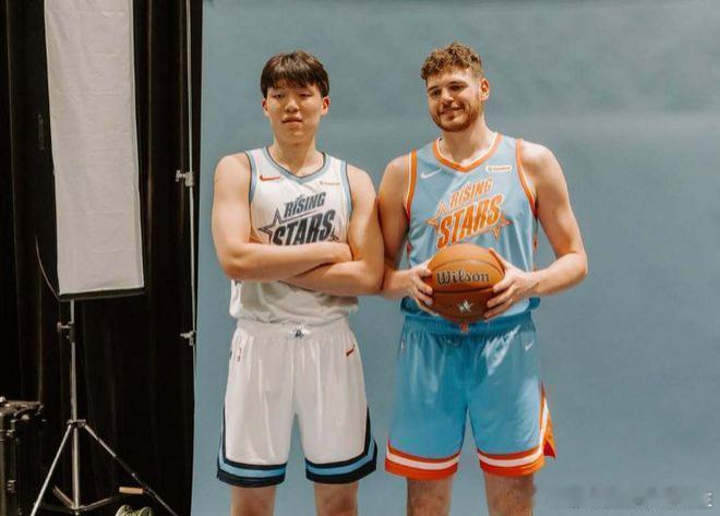 杨瀚森10分2板看杨瀚森打爆了克林根 