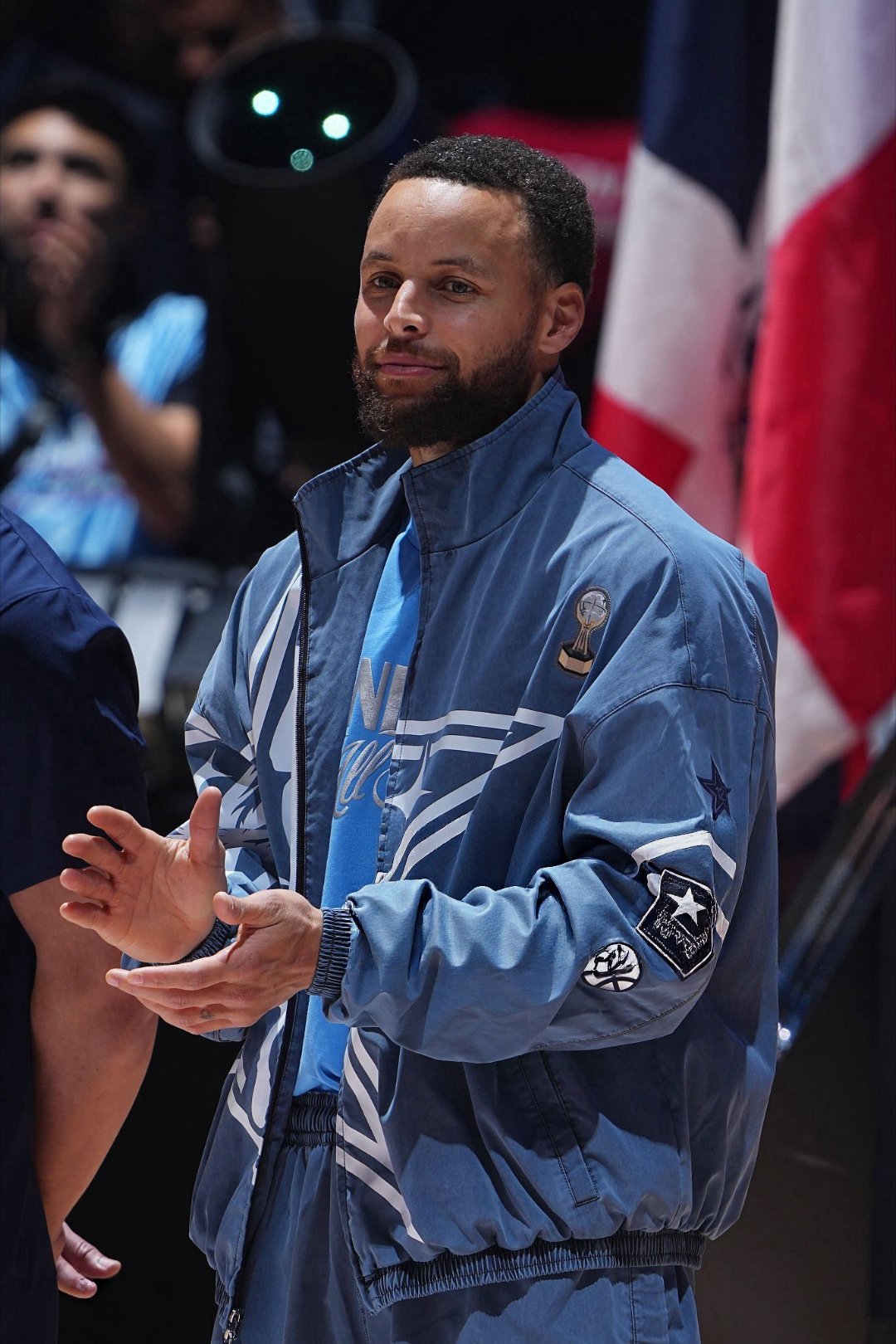 这款夹克也可以搞库里爱德华兹全明星mvp库里