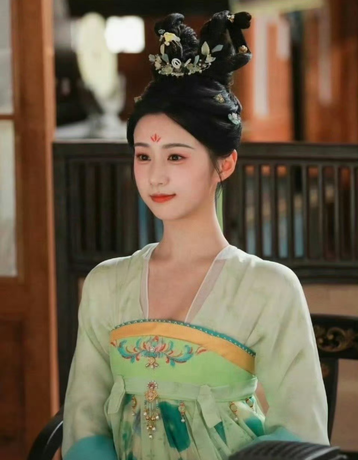 包上恩何与窈窈有期路透 这个《窈窈有期》终于开机了！！等了好久好久，期待正片播出