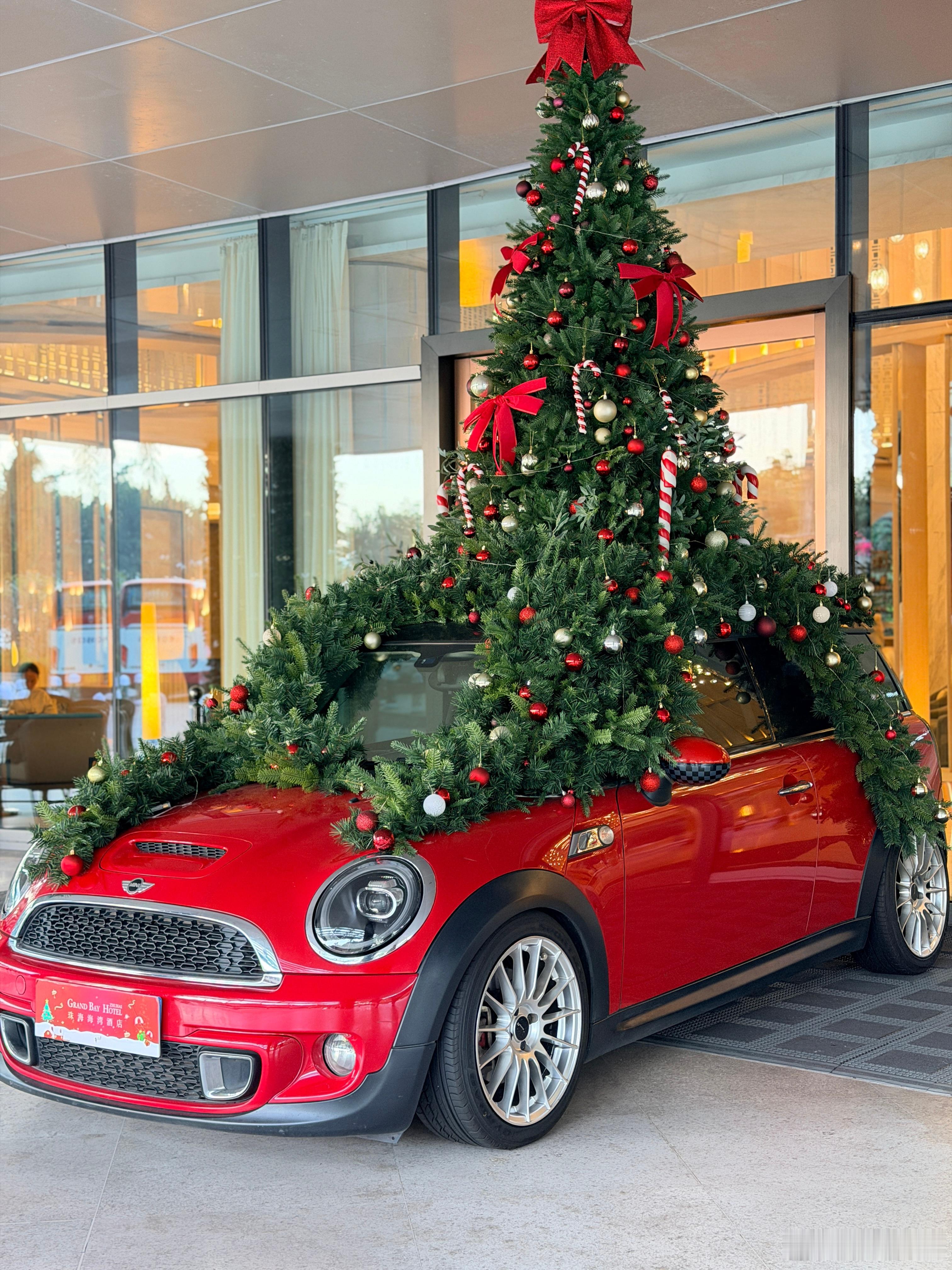 明天就是平安夜后天就是圣诞节啦把你们手机里的圣诞照都给我交出来我与汽车的日常