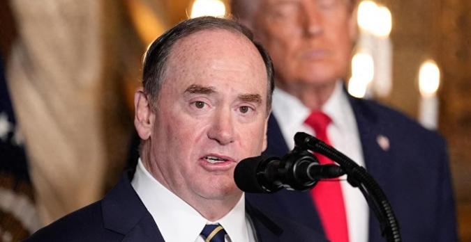 4月23号，根据美国CNN媒体的消息，美国海军部长费伦已经突然提出辞职。有内部知