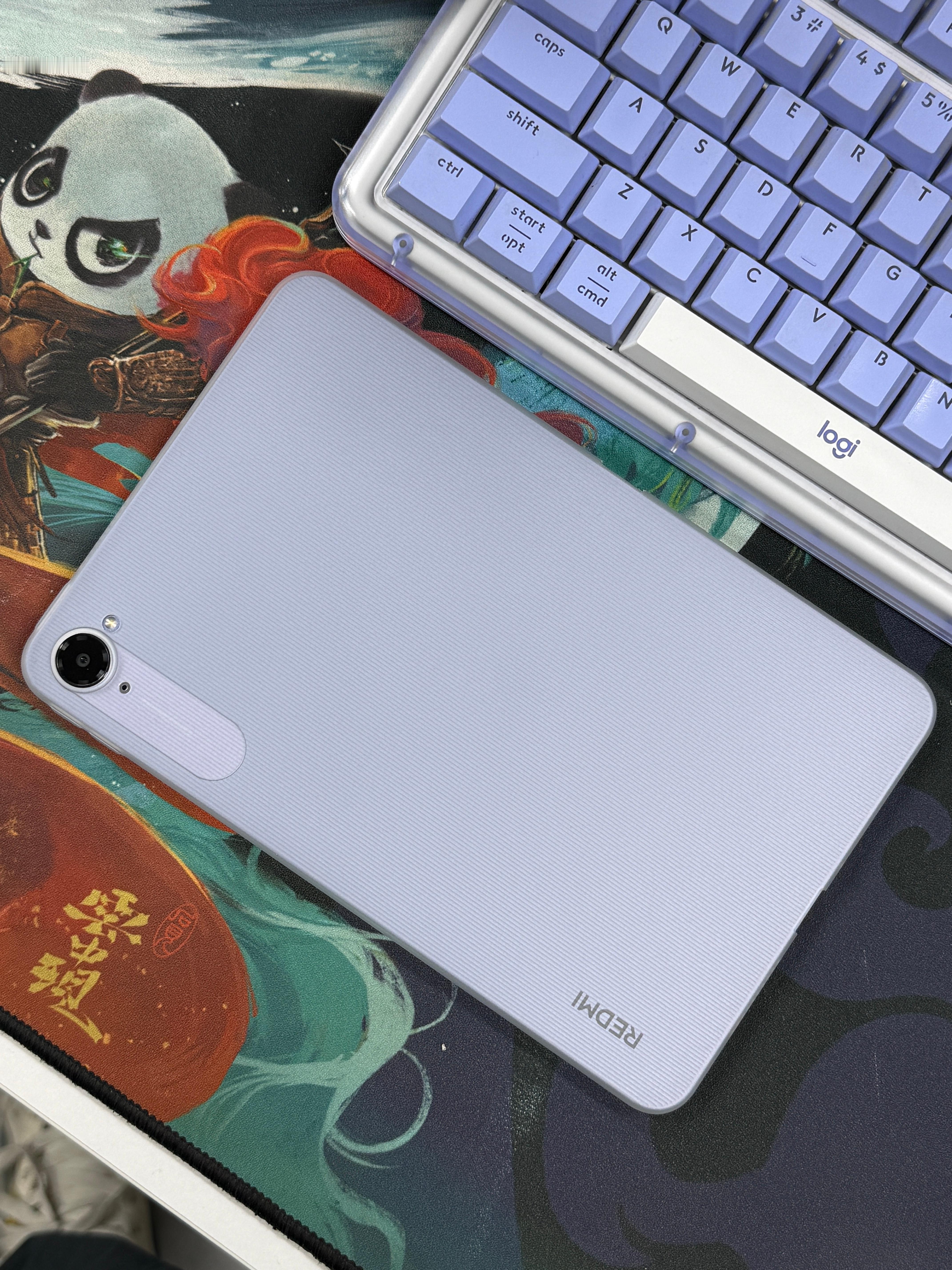 这是我们做的第一款平板磨砂 PP 壳