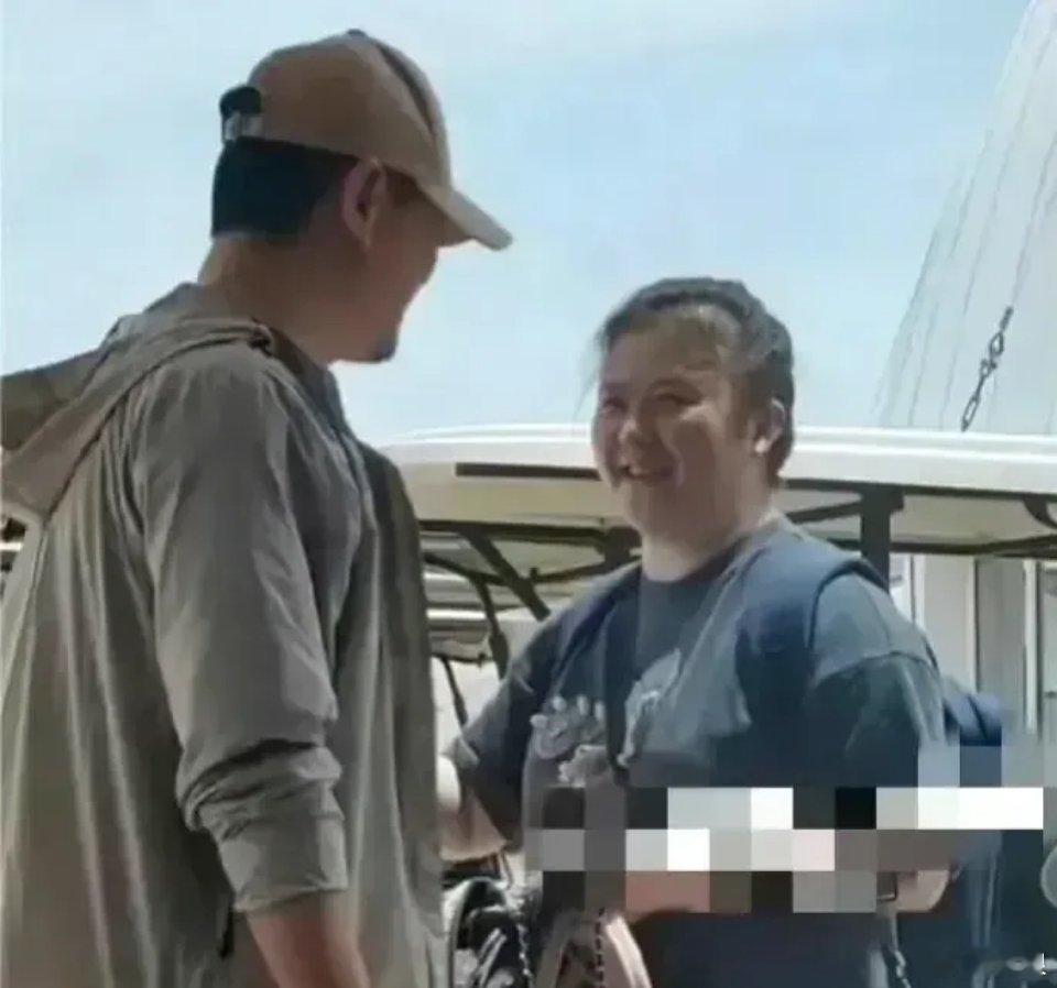 粉丝怪沈腾不跑路演，反而跟自家老婆跑去旅游玩，难道马丽是他们play中的一环吗？