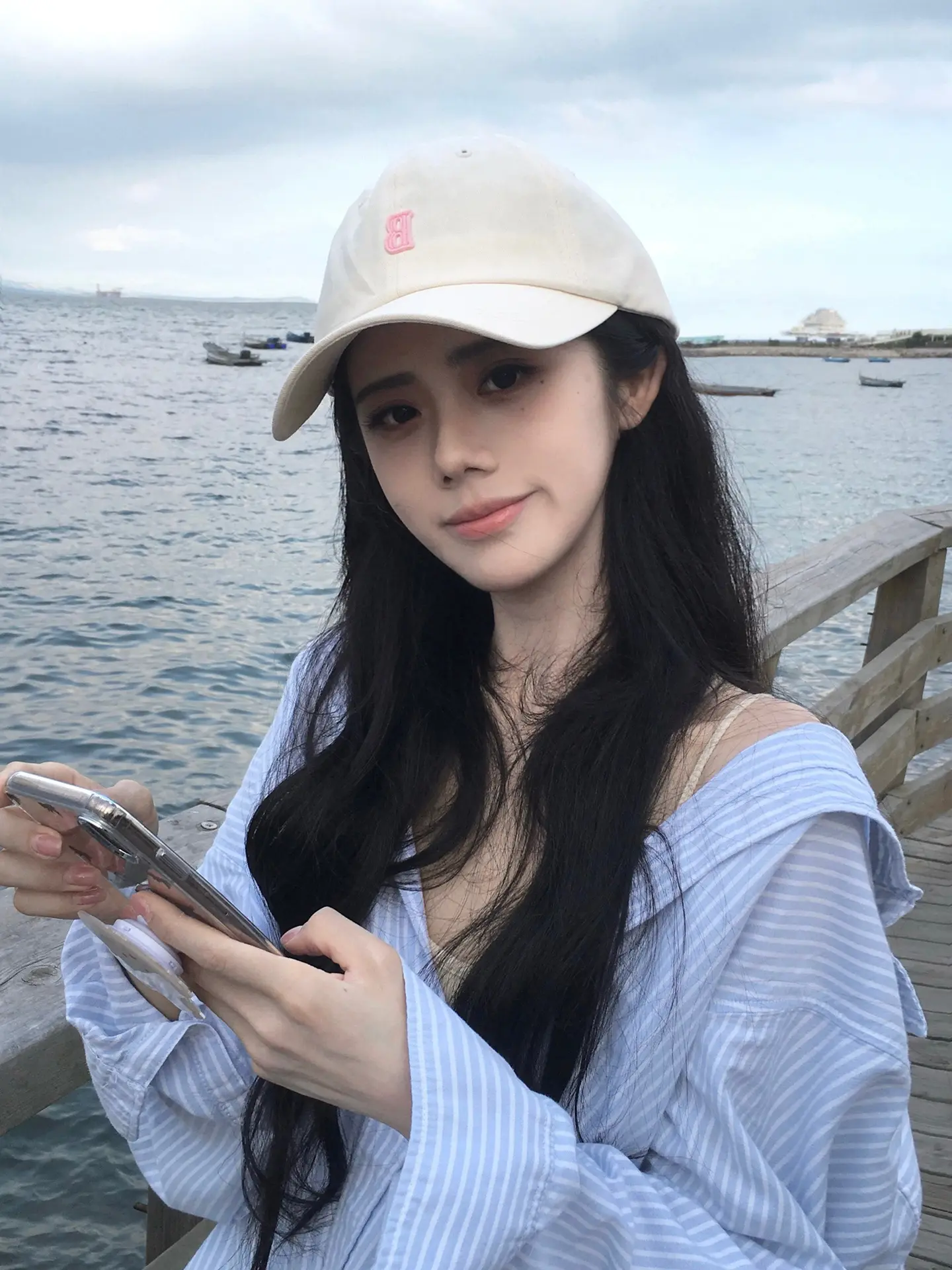 自尊常常将人拖着 把爱都走曲折