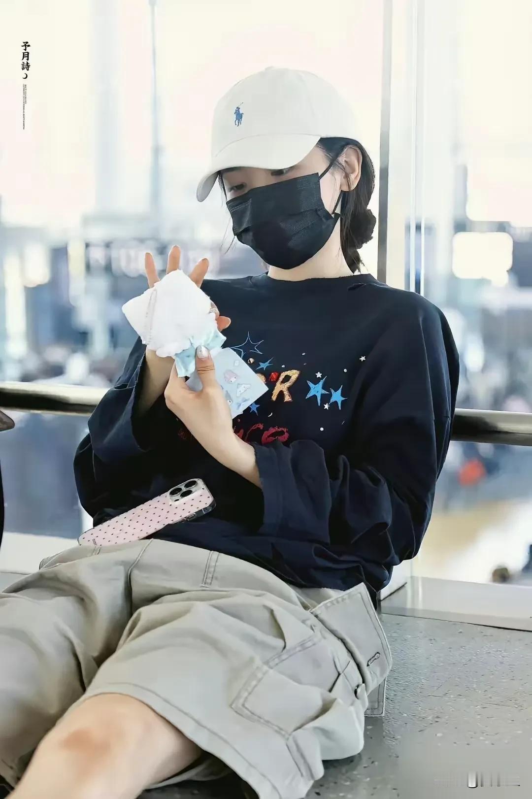 这个社会，有本事的人都不要脸，没本事的人都要脸。
要脸的最后没了脸，不要脸的都混