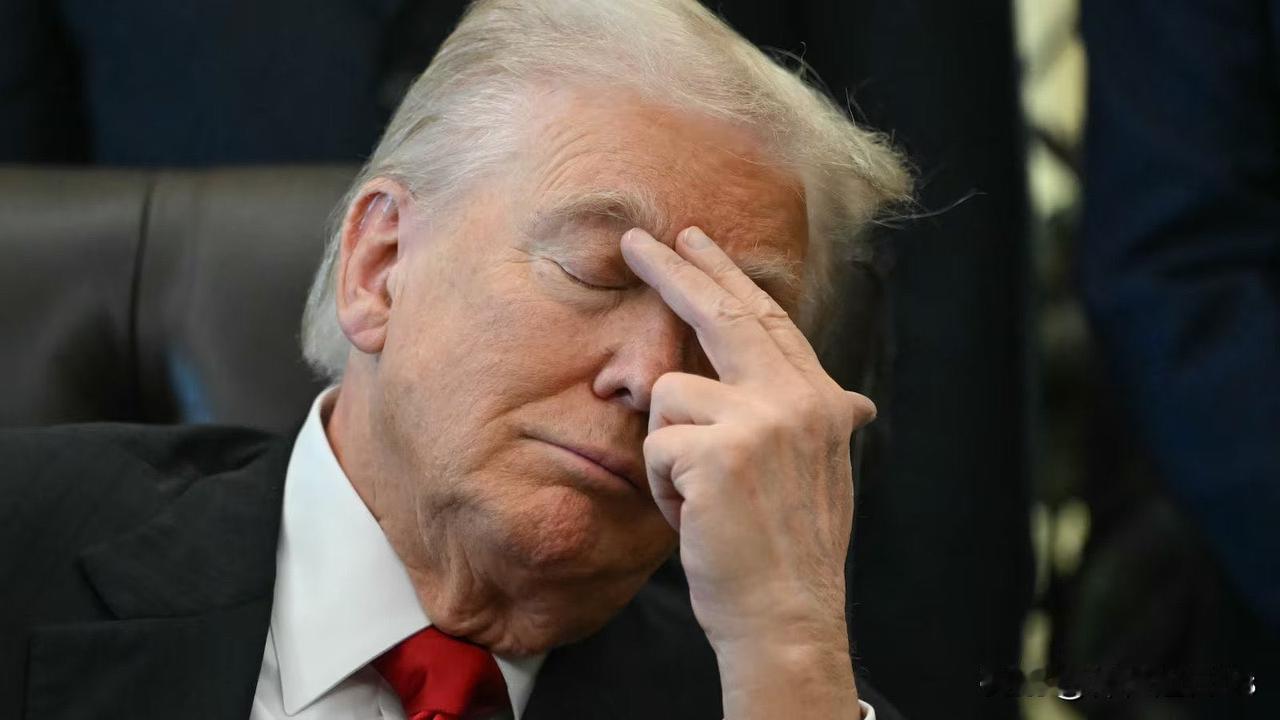 美国总统川普8日发文表示，由于判断伊朗已完成政权更替，可望逐步取消对伊朗的关税与