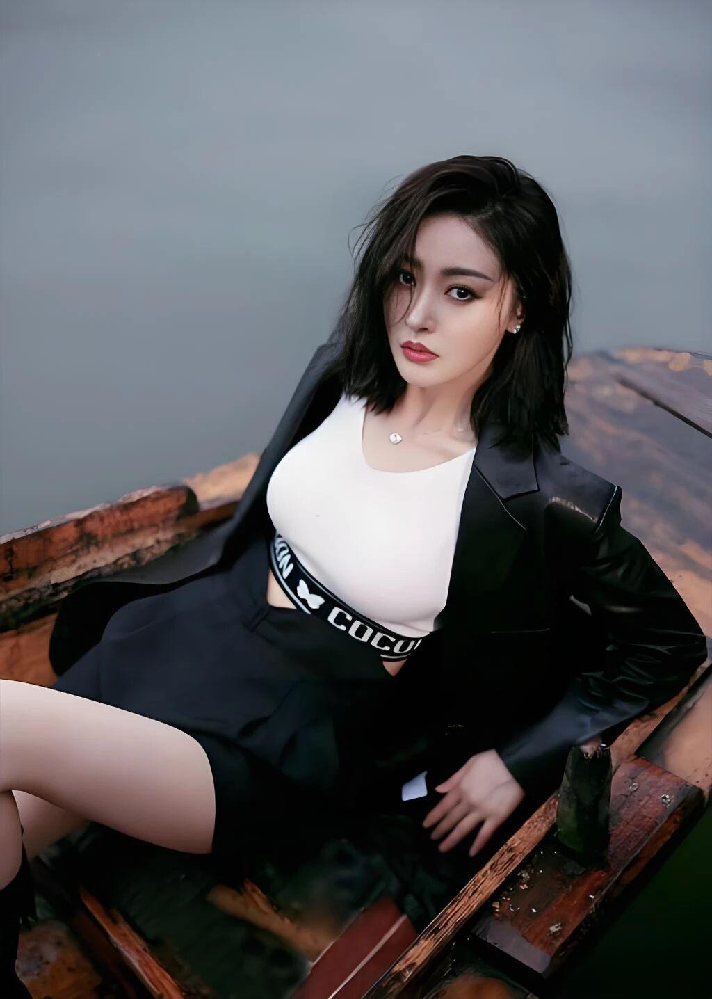 在电影《毕正明的证明》里，除了长得好看身材无敌之外，张天爱真是妥妥的演技派！