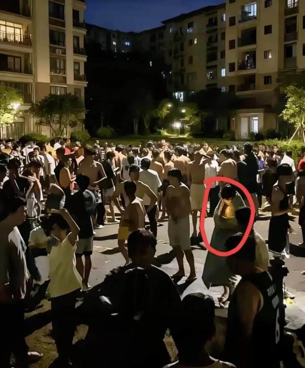 甘肃地震，
给所有人提了个醒！
逃命的时候，手机可以不带，钱也可以不带，但是一定
