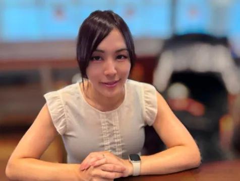 日本保守派女网红彻底火了，她不仅在公开场合强行歪曲历史、口出狂言称“现在的中国算