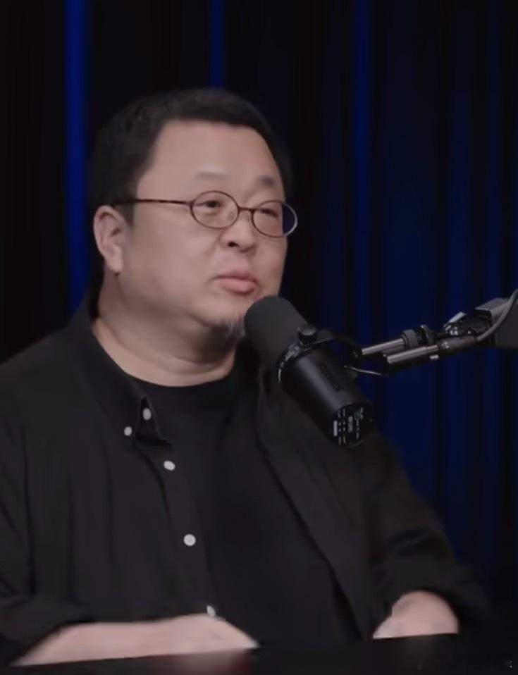 真互联网公司造车会有什么区别？   互联网的产品不是设计出来的，而是演化出来的。