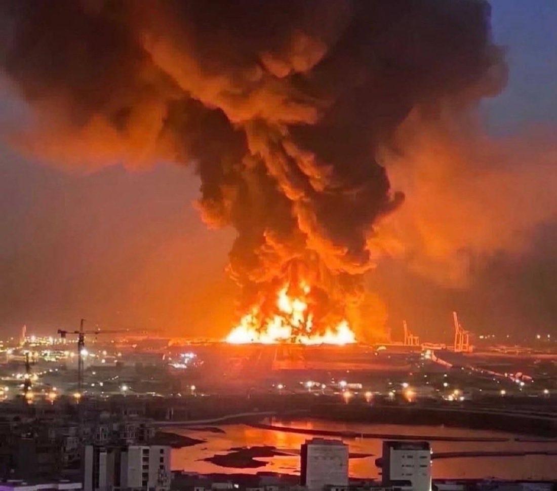 位于伊拉克库尔德斯坦埃尔比勒的美国军事基地遭到伊朗袭击。
战争规模似乎进一步扩大