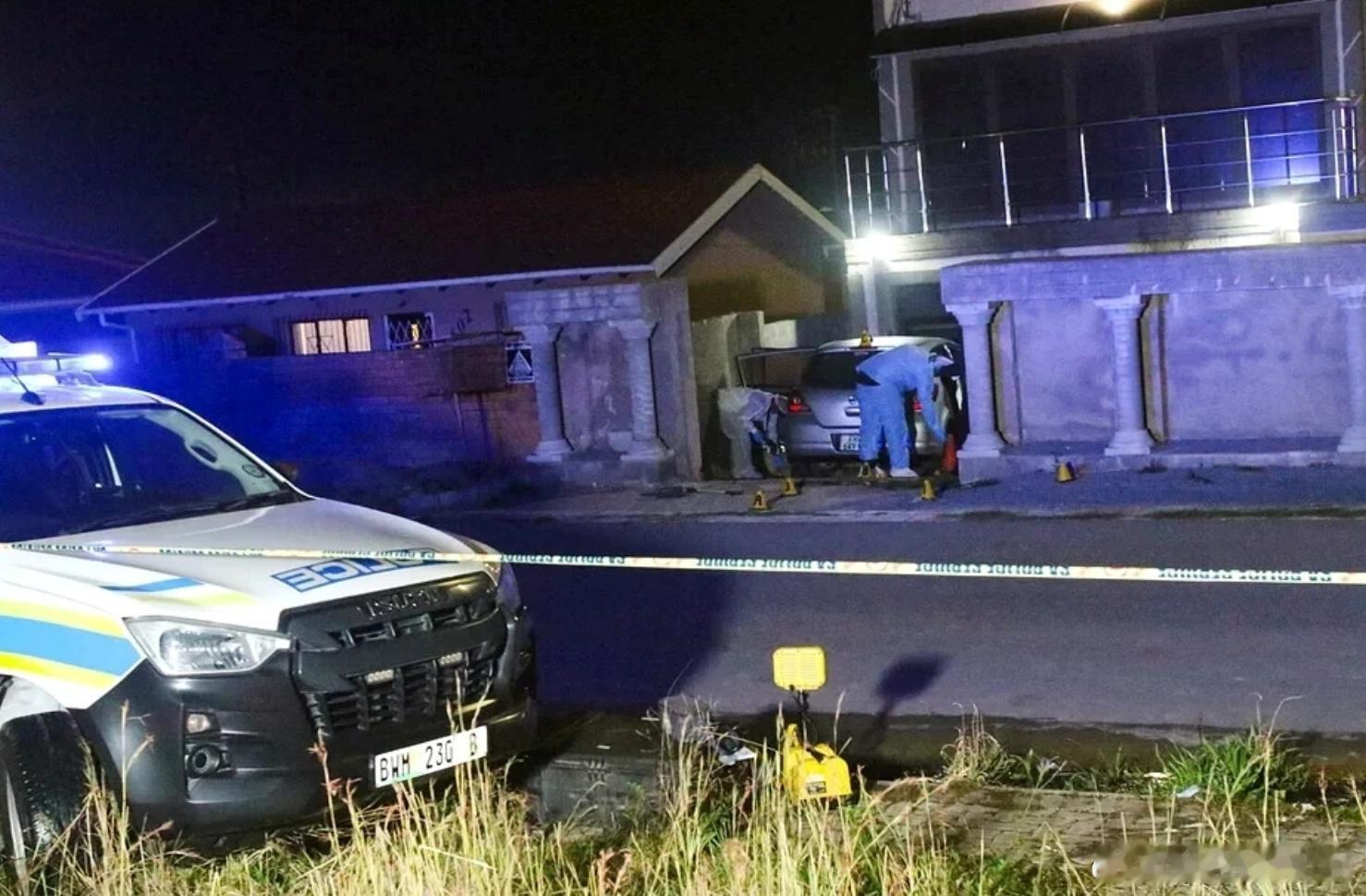 曾创11秒最快KO纪录！南非世界拳王家门口遭枪杀身亡 终年38岁海外新鲜事 南非