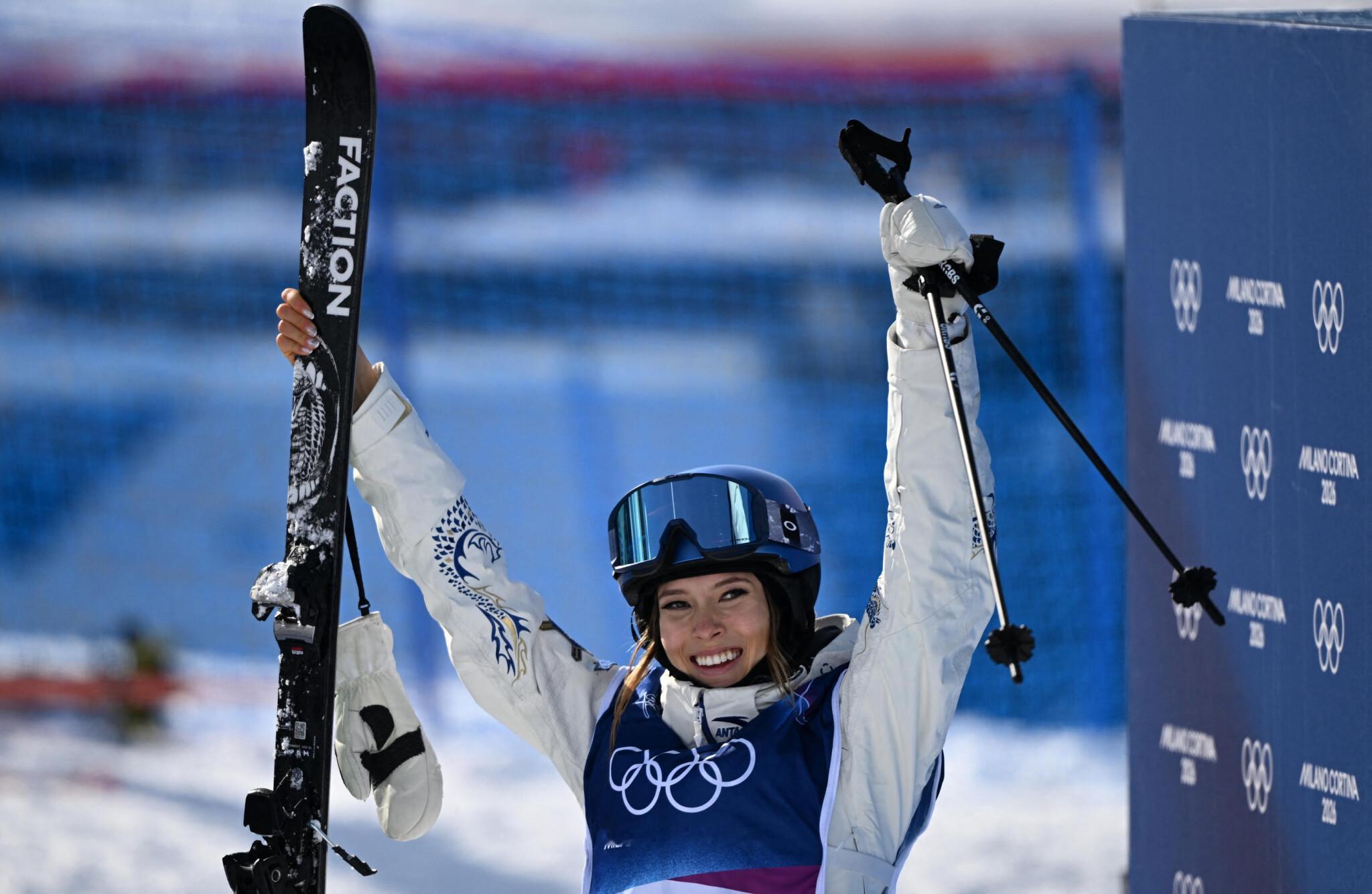 谷爱凌金牌李方慧银牌米兰冬奥会女子U型场地技巧决赛，谷爱凌以94.75分夺得金牌