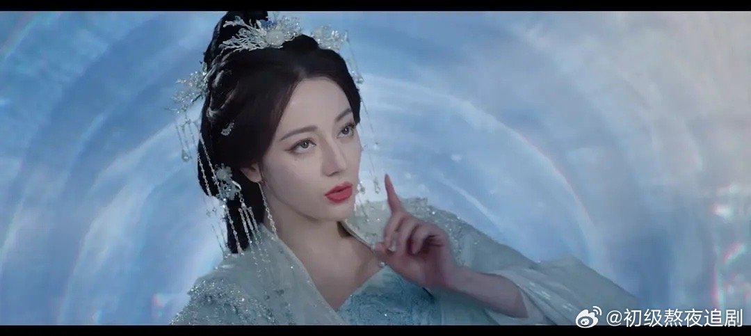 迪丽热巴古装，自己来评判吧 