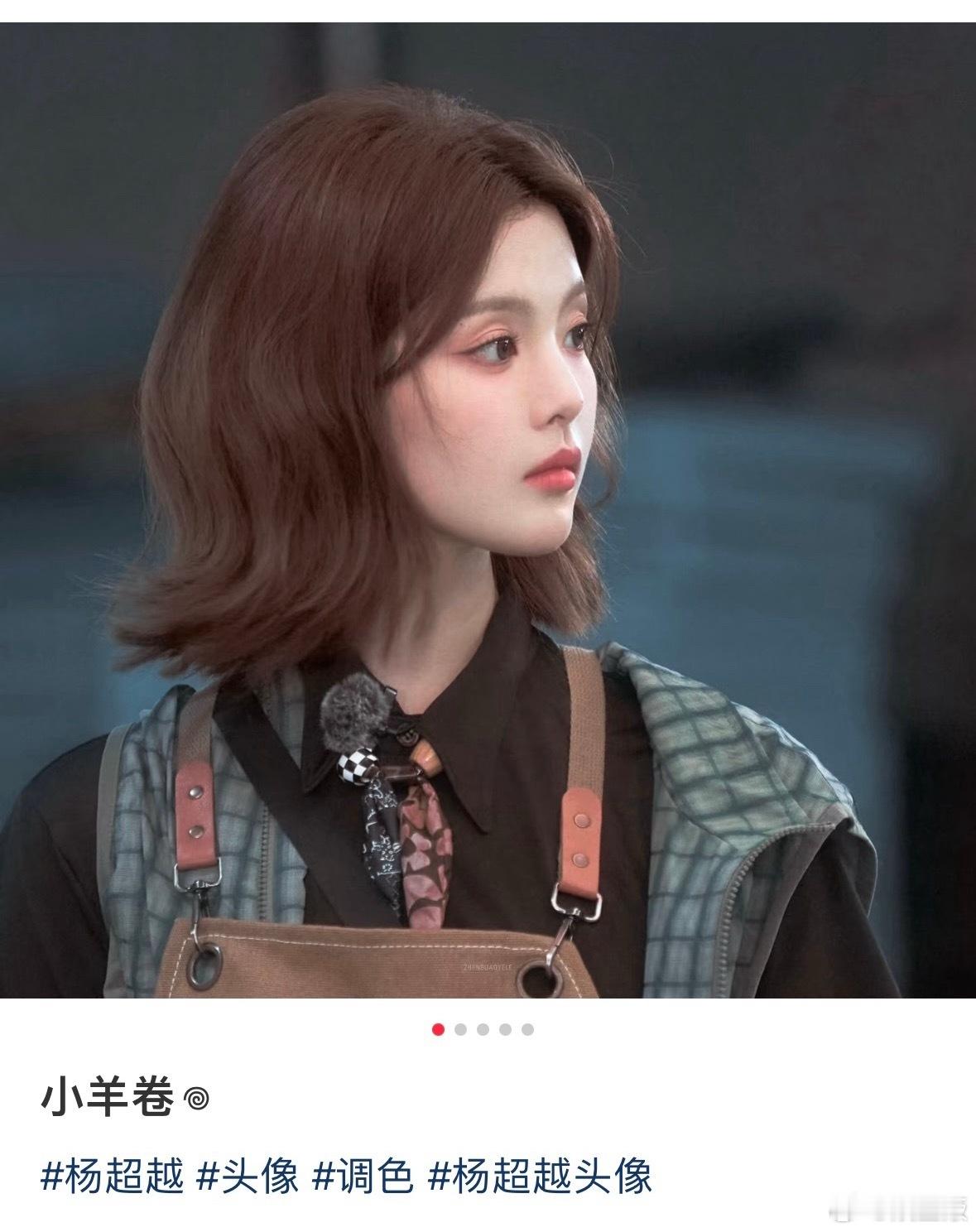 婴儿肥褪去后 留下艺术品一样凸出的眉弓和微微凹陷的眼窝… 