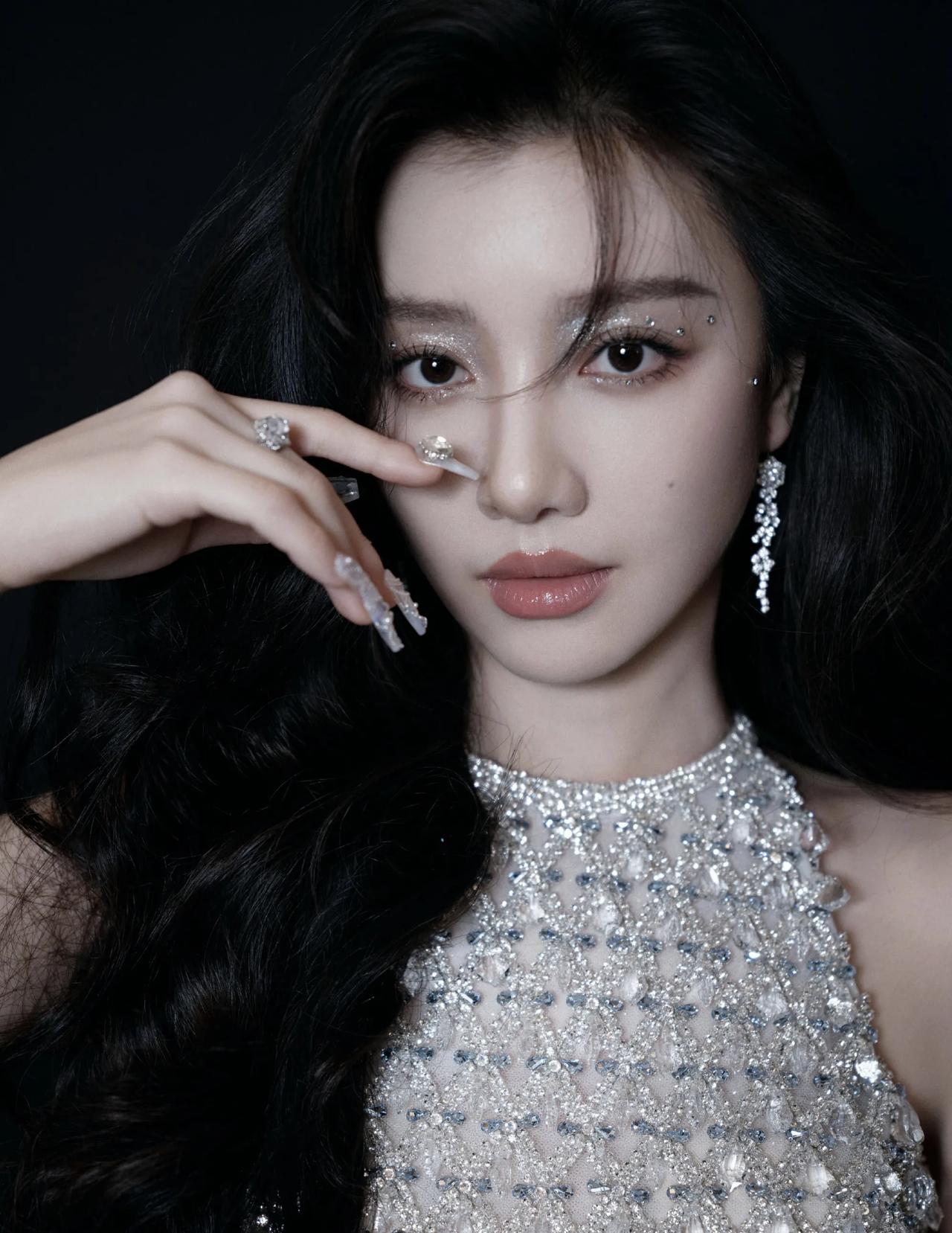 王鹤润美图分享6虞书欣写真壁纸 王鹤润演技 虞书欣头像壁纸 虞书欣壁纸 王重润 
