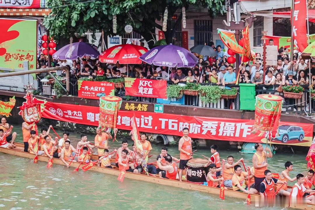 三米宽的河道开出了F1的心跳 岭南乡村不起眼的三米小河，上演不输国际赛事的龙舟漂